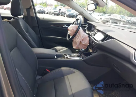 2019 Buick Regal Tourx Awd Essence z USA, uszkodzony, nr VIN W04GV8SX5K1019420